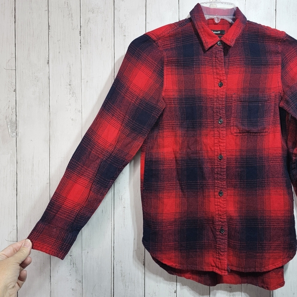 Madewell Women's Classic Red Blue Flannel Plaid Ex-Boyfriend Shirt Size Small. - Picture 3 of 7